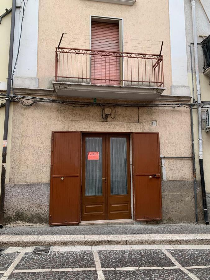 Casa Vacanze Umberto I Villa Ascoli Satriano Екстериор снимка